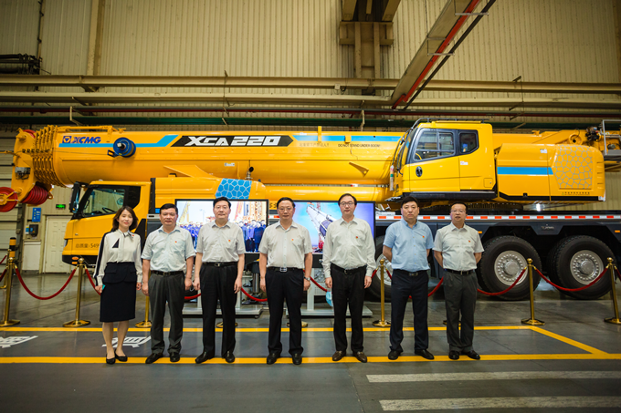 mgm美高梅集团党委赴徐州开展 “跟着习近平总书记足迹学党史”专题活动2_副本.png